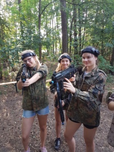 91476F08-AECF-44EF-9219-D4F634A8E756