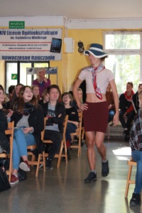 DCEF6D93-C66A-4A8F-BCC7-827072A083E7