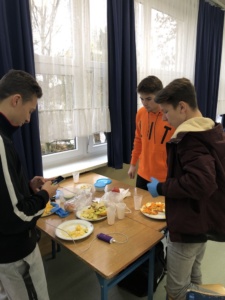 7C773BA7-732C-4243-BE32-10CD4E6A6662