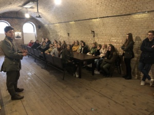 0DD4237F-05D9-4402-9BB4-2D952BF20F97