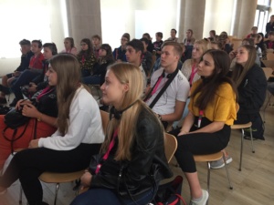 9CF48384-FADB-4072-89AF-0A4A8A2D0D35