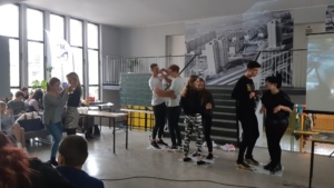 C032BB90-2D2E-4016-AF97-C07AF58B499B